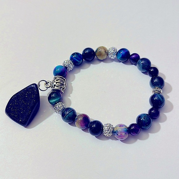 Hand Crafted Jewelry - Aurora Borealis & Purple Cats Eye Bracelet w/ Blue Goldstone Pendant🌌🎆